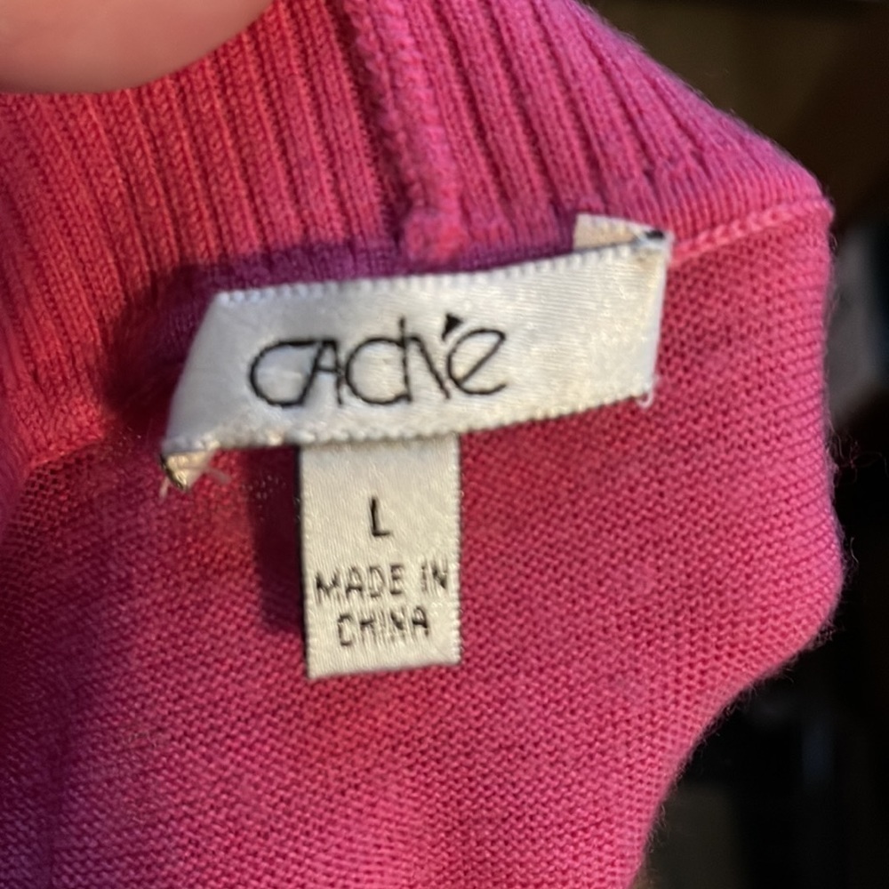 Cache sleeveless fitted sweater - Picture 3 of 5